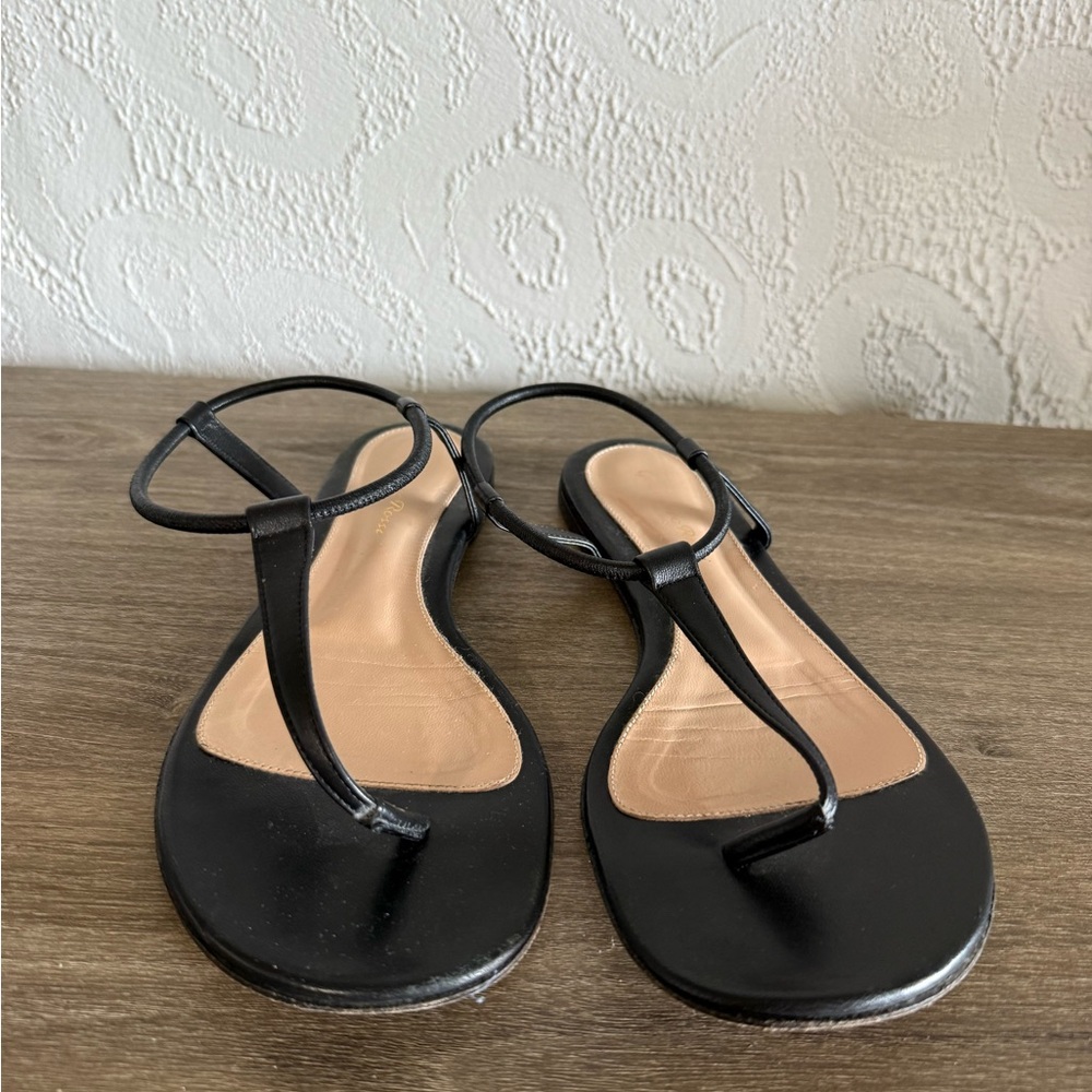 GioVanni Di Rocco Black Women's Sandals